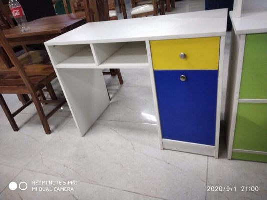 Wipe Exentia Board Study Table GMC Express Table FN-GMC-008830