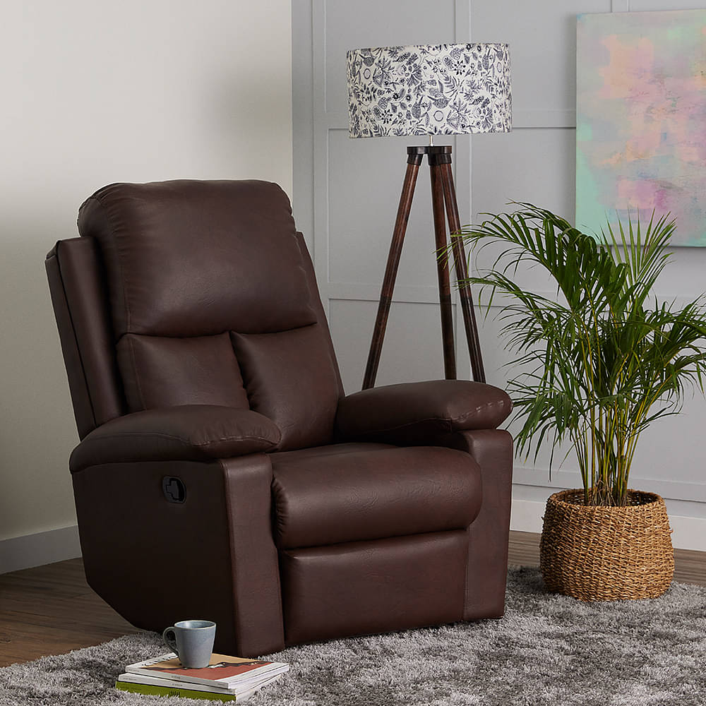 Freeman Manual Recliner in Leatherette