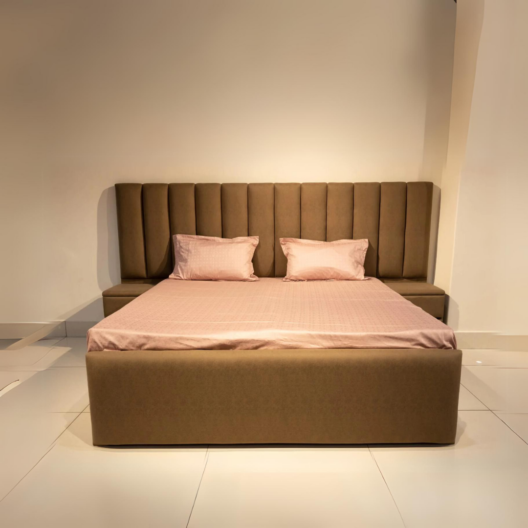 Divine Upholstered Bed with Hydraulic Storage