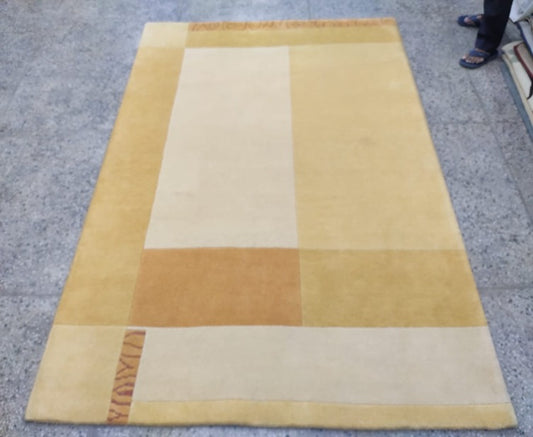 Bloom Surat Carving Rug