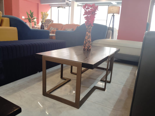 Alpha coffe table